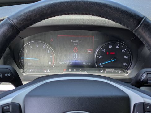 Used 2023 Ford Explorer XLT w/ Equipment Group 202A AWD/4WD image 10