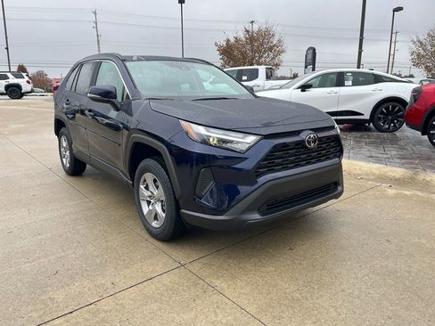 New 2025 Toyota RAV4 XLE image 7