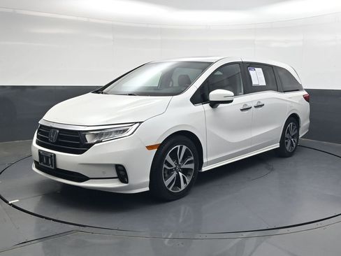 Used 2023 Honda Odyssey Touring image 8