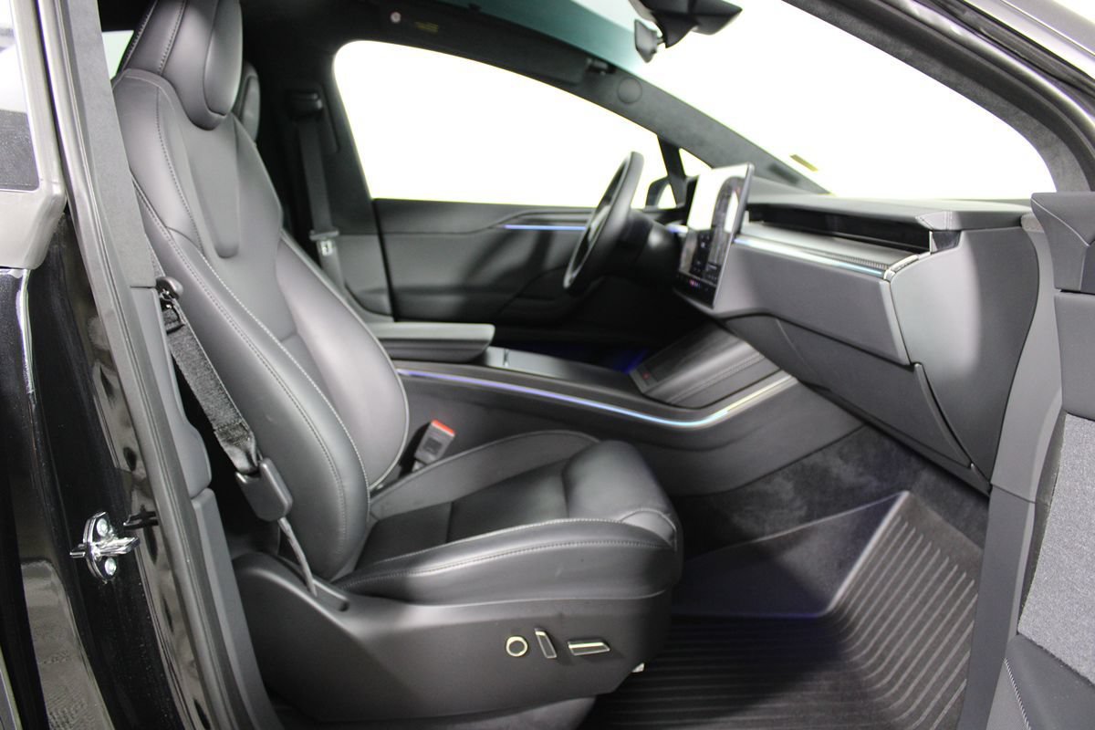 Used 2026 Tesla Model X Plaid AWD/4WD image 31