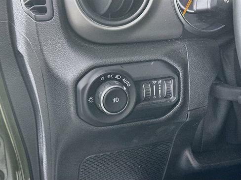 Used 2021 Jeep Wrangler Unlimited Sport AWD/4WD image 18