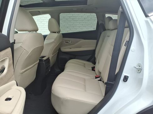 Used 2024 Nissan Murano SL image 13