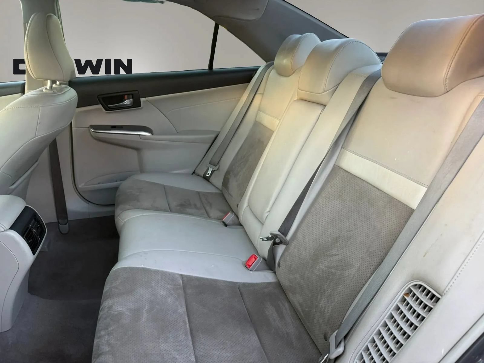 Used 2013 Toyota Camry XLE w/ Leather Pkg FWD image 25
