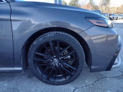 Used 2023 Toyota Camry XSE image 11