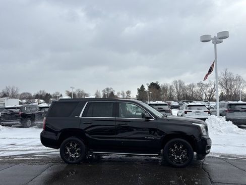 Used 2019 GMC Yukon SLT image 4