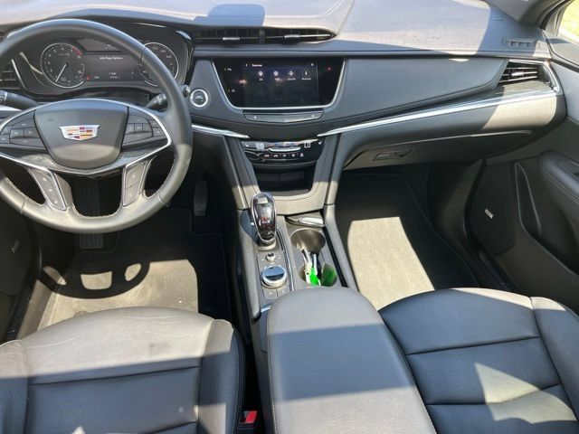 Certified 2025 Cadillac XT5 Premium Luxury FWD image 32