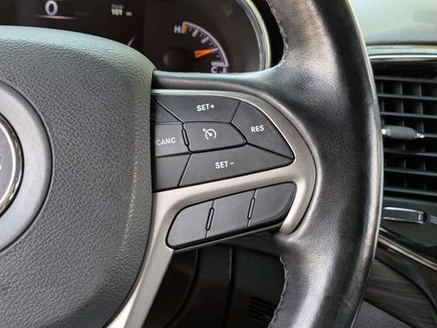 Used 2021 Jeep Grand Cherokee Laredo X RWD image 26
