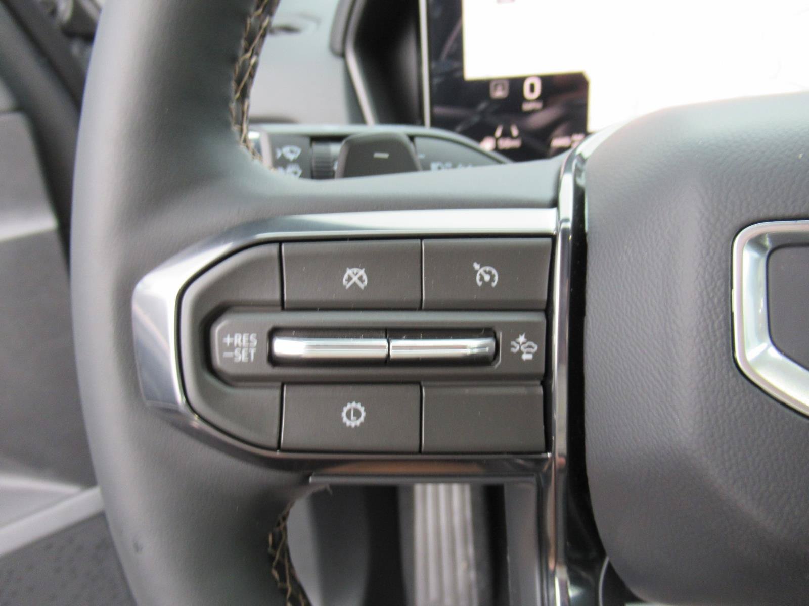 New 2027 GMC Terrain AT4 w/ Convenience Package III AWD/4WD image 23