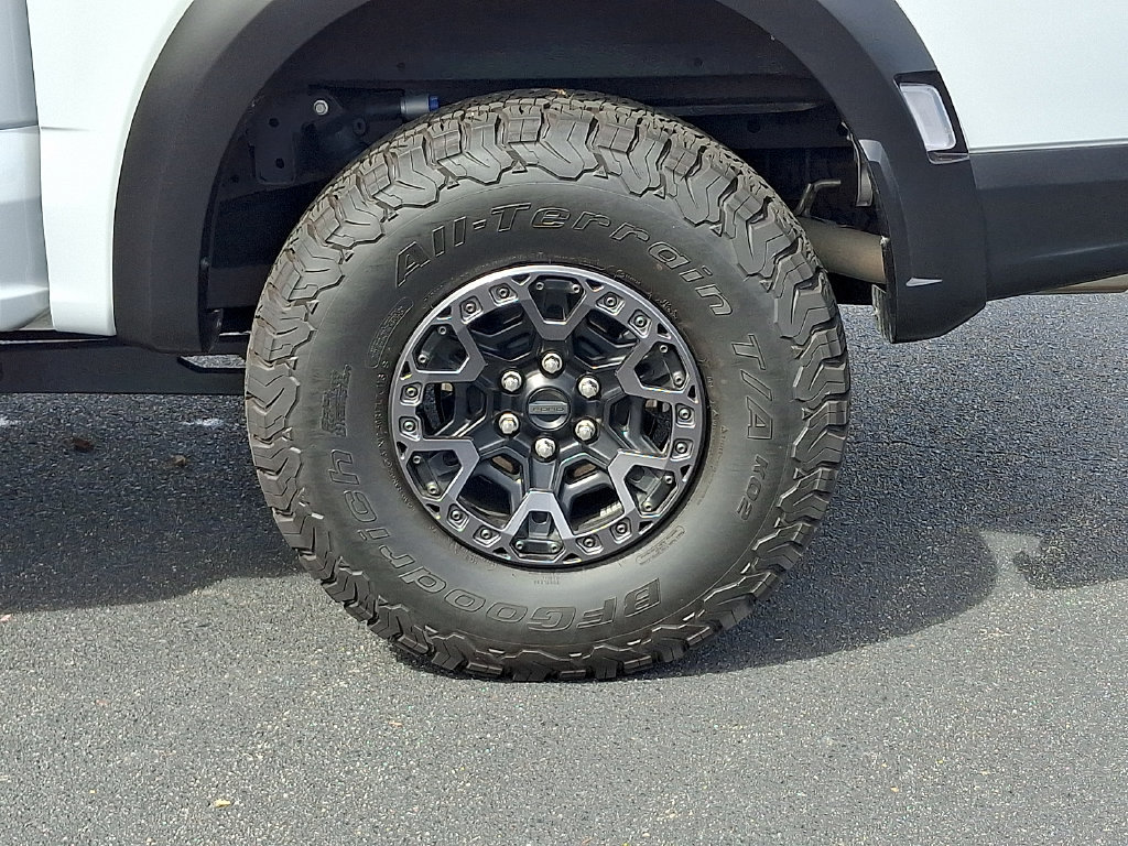 Used 2025 Ford F150 Raptor w/ Equipment Group 803A Raptor R AWD/4WD image 8