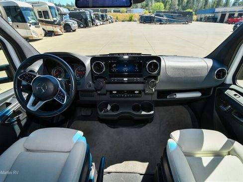 Used 2019 Mercedes-Benz Sprinter 170 image 3