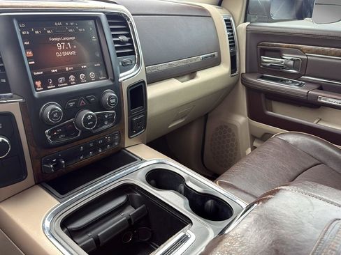 Used 2016 RAM 2500 Longhorn w/ Convenience Group image 17