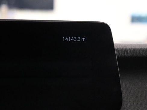 Used 2025 Ford Expedition Active image 18