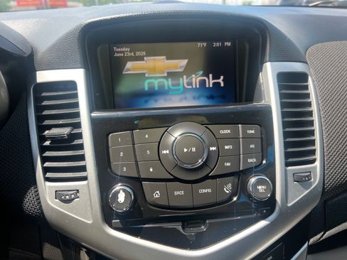 Used 2014 Chevrolet Cruze LT FWD image 11