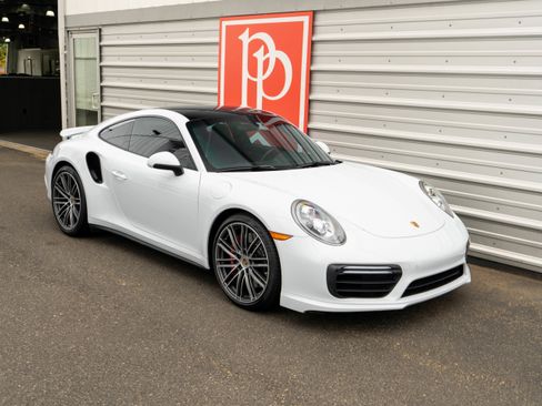 Used 2019 Porsche 911 Turbo AWD/4WD image 38