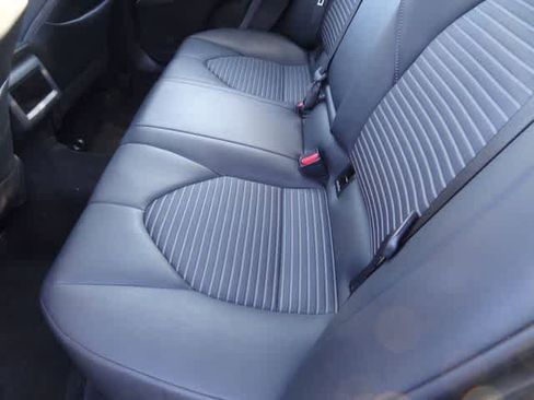 Used 2024 Toyota Camry SE image 14