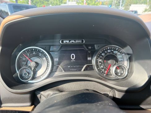 Used 2019 RAM 1500 Big Horn AWD/4WD image 32