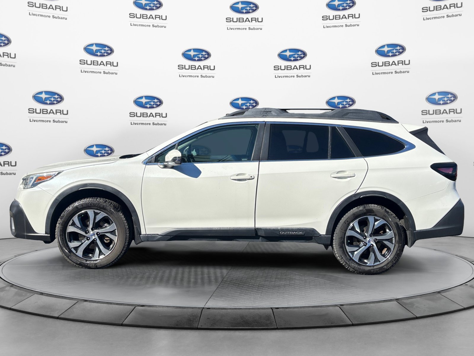 Used 2021 Subaru Outback Limited XT AWD/4WD image 4