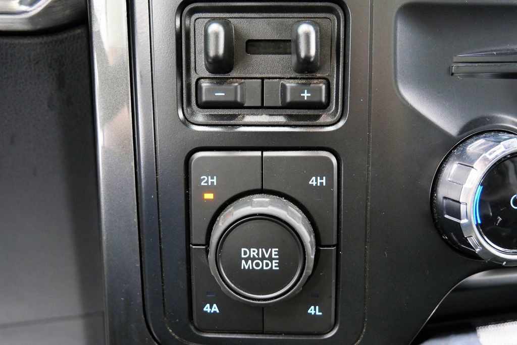 Used 2023 Ford F150 Lariat w/ Equipment Group 502A High AWD/4WD image 28