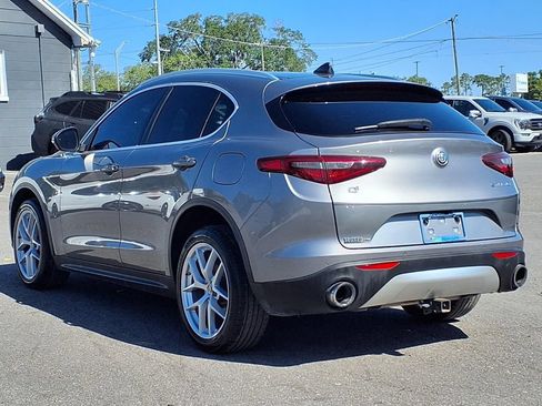 Used 2019 Alfa Romeo Stelvio Ti w/ TI Performance Package AWD/4WD image 5