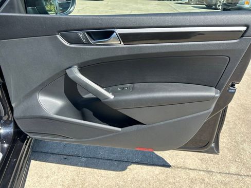 Used 2019 Volkswagen Passat 2.0T SE R-Line image 92