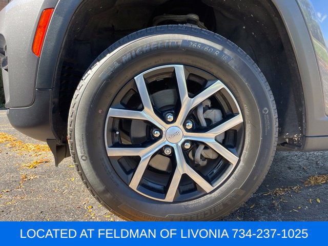 Used 2024 Jeep Grand Cherokee Limited AWD/4WD image 9