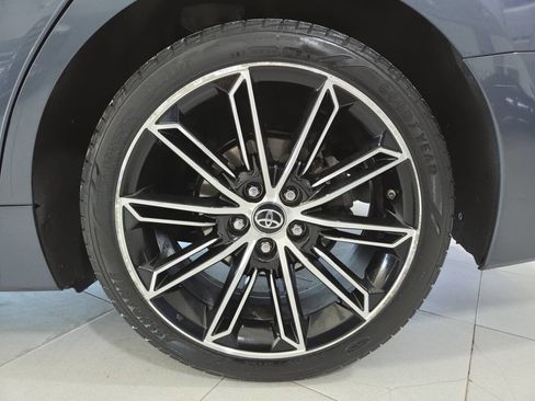 Used 2019 Toyota Avalon Touring w/ All Weather Liner Package FWD image 11