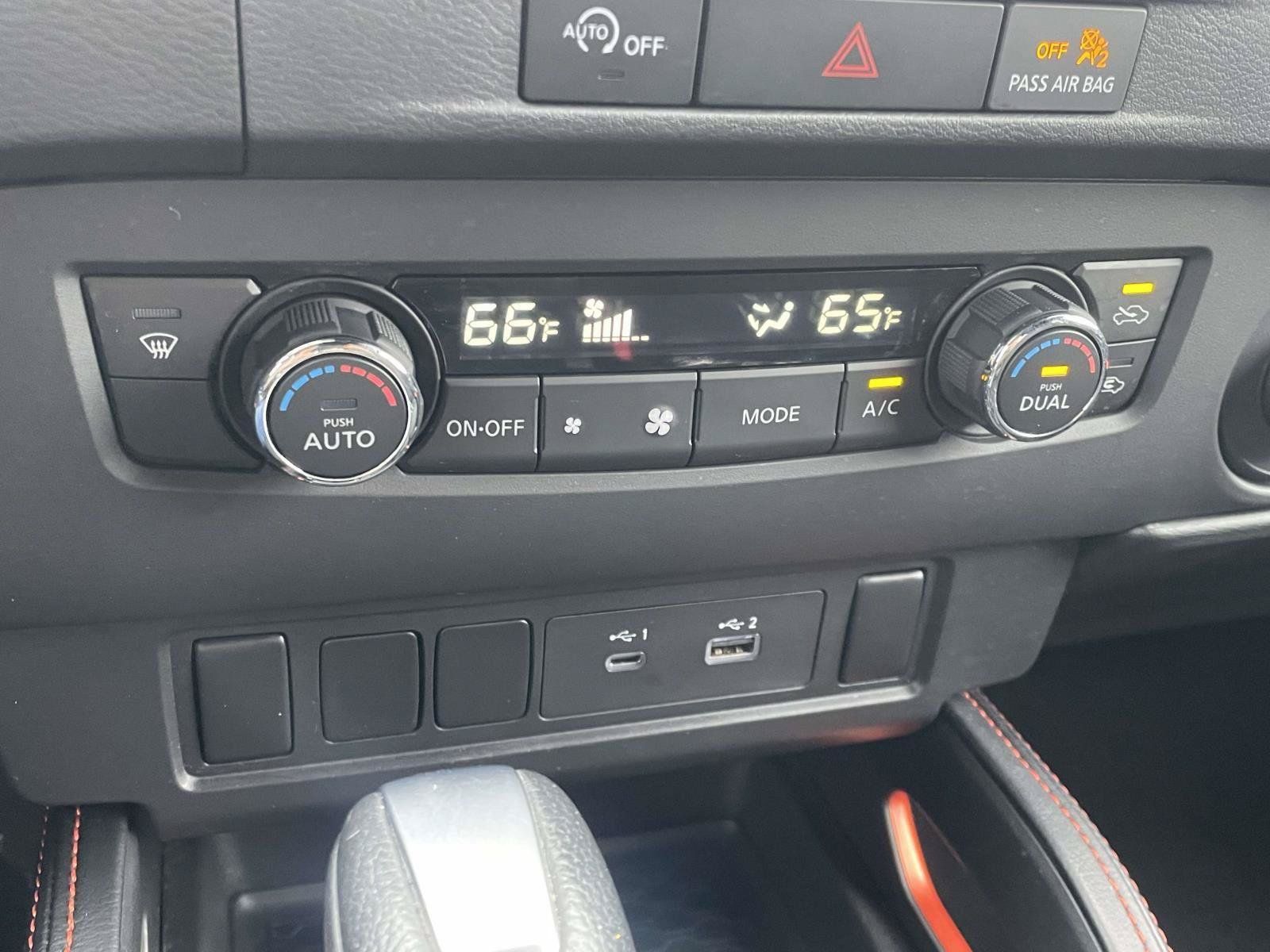 Used 2024 Nissan Frontier PRO-4X AWD/4WD image 9