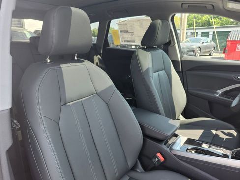 New 2025 Audi Q5 Premium image 23