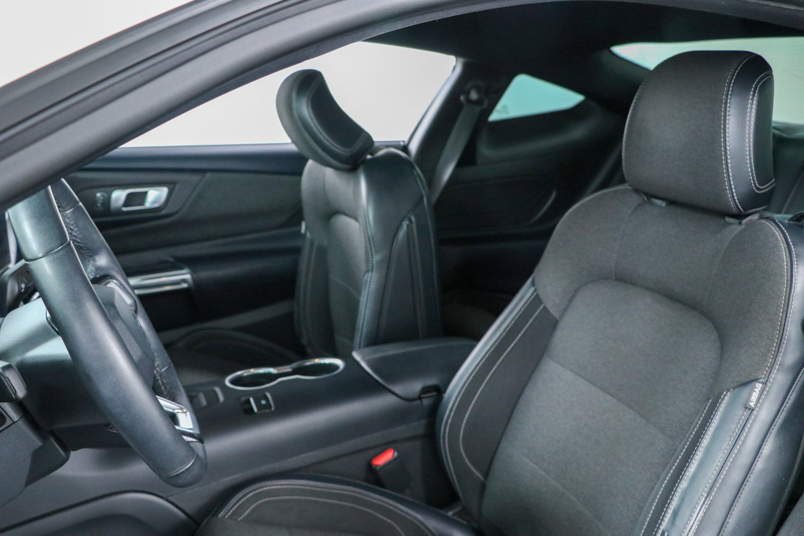 Used 2024 Ford Mustang Coupe RWD image 23