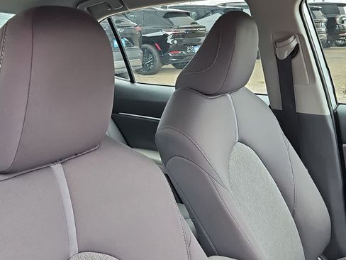 Used 2022 Toyota Camry LE FWD image 18