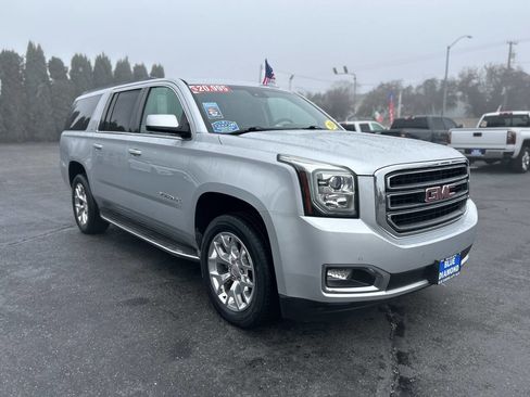 Used 2016 GMC Yukon XL SLT w/ Open Road Package image 2