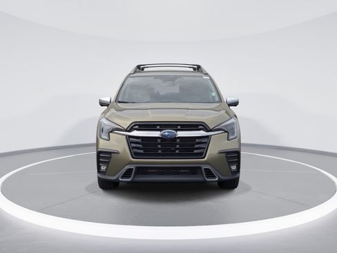 Used 2023 Subaru Ascent Touring AWD/4WD image 2