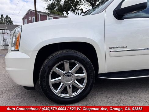 Used 2014 GMC Yukon XL Denali AWD/4WD image 43