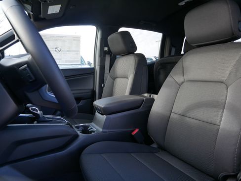 New 2026 GMC Canyon Elevation w/ Convenience Package image 4