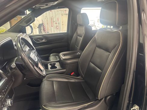 Used 2021 GMC Yukon XL SLT AWD/4WD image 9