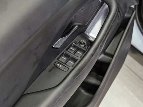 Used 2018 Jaguar E-PACE S image 42