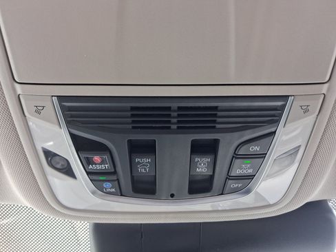 Used 2024 Acura RDX SH-AWD w/ Technology Package image 30