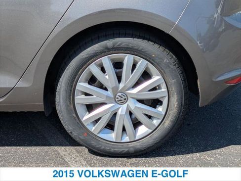 Used 2015 Volkswagen e-Golf Limited Edition image 11