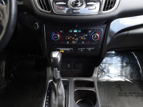 Used 2017 Ford Escape Titanium AWD/4WD image 17