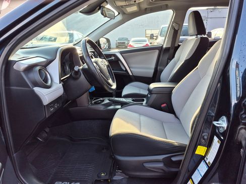 Used 2017 Toyota RAV4 XLE w/ All Weather Liner Package AWD/4WD image 17