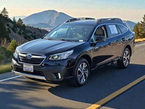 Certified 2022 Subaru Outback Limited XT image 4