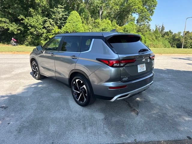 Used 2022 Mitsubishi Outlander SEL Black Edition FWD image 5
