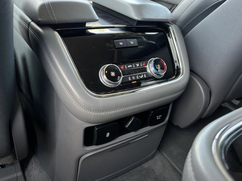 Used 2019 Lincoln Navigator Reserve AWD/4WD image 27