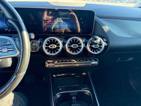 Used 2021 Mercedes-Benz GLA 250 4MATIC image 19