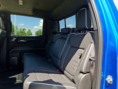 Used 2023 GMC Sierra 1500 AT4X AWD/4WD image 10