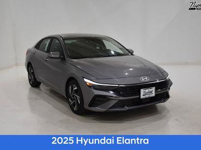 New 2025 Hyundai Elantra SEL