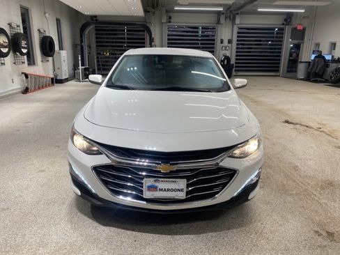Certified 2023 Chevrolet Malibu LT image 2