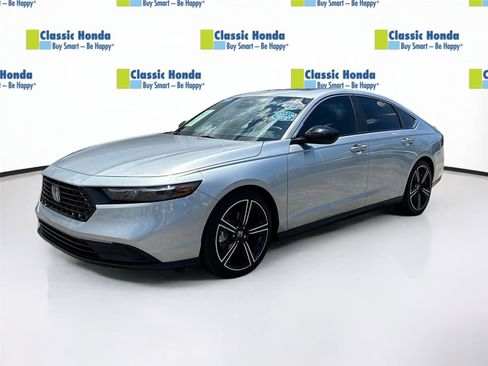 Certified 2025 Honda Accord Sport image 3