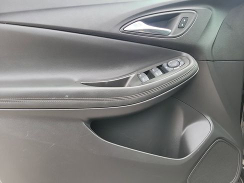 Used 2025 Buick Encore GX Preferred FWD image 11