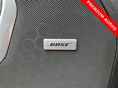 Used 2021 Chevrolet Suburban LT image 24